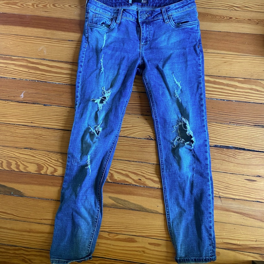 KUT Distressed Jeans size 6